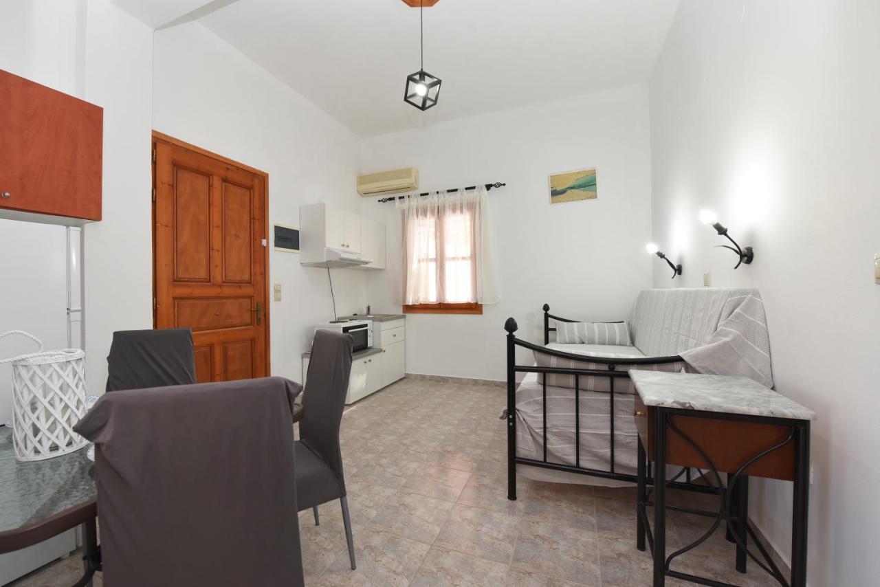 Ferienwohnung Klotho Posidhonía Exterior foto