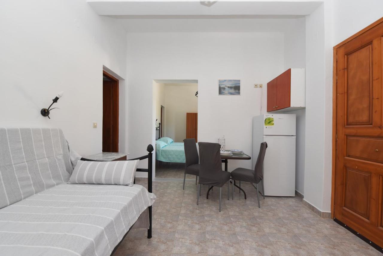 Ferienwohnung Klotho Posidhonía Exterior foto