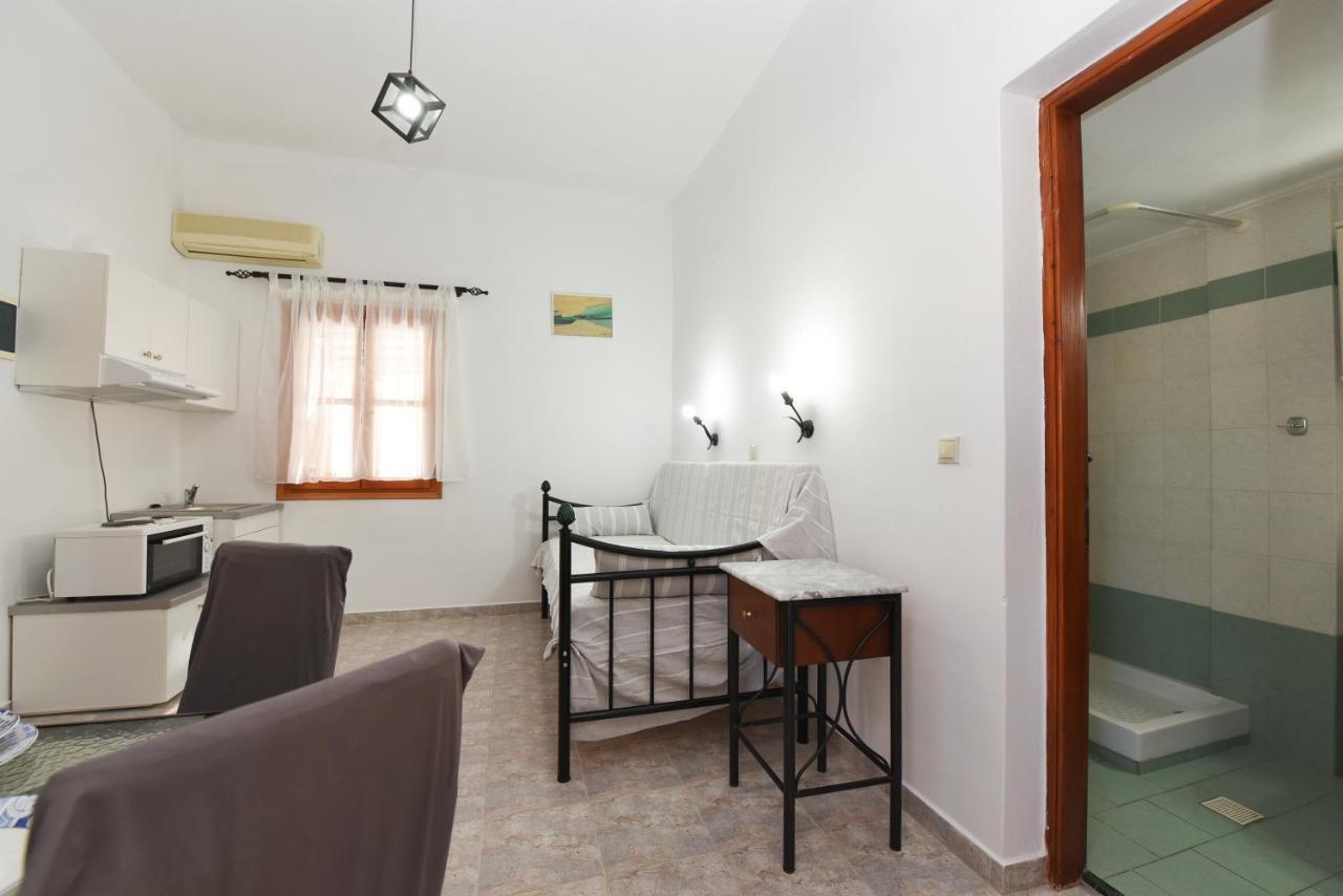 Ferienwohnung Klotho Posidhonía Exterior foto
