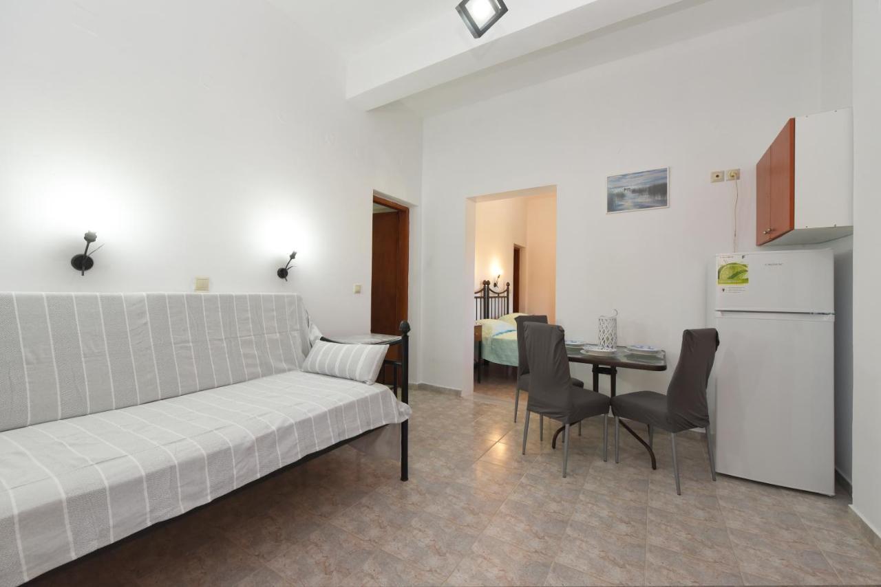 Ferienwohnung Klotho Posidhonía Exterior foto